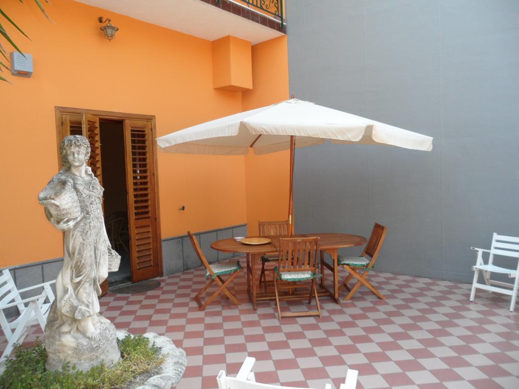 IL B&B Maison Graziella Viagrande Exterior foto